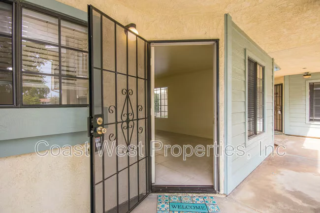 382 Acacia Ave Carlsbad, CA 92008