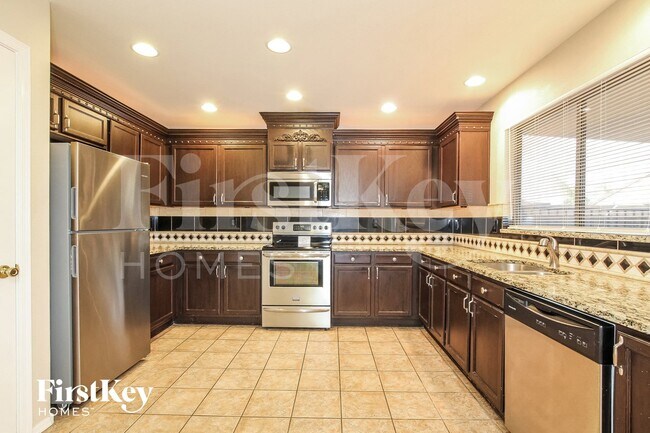 15886 W Statler St Surprise, AZ 85374 photo 5