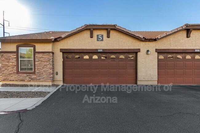 2725 E Mine Creek Rd Phoenix, AZ 85024 photo 3