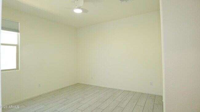 2413 W Sunland Ave Phoenix, AZ 85041 photo 5