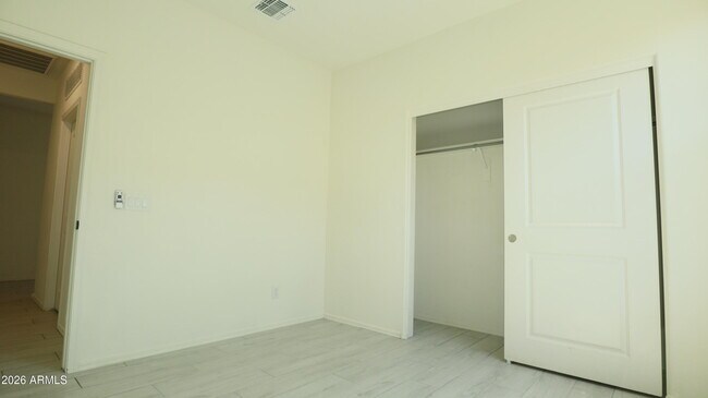 2413 W Sunland Ave Phoenix, AZ 85041 photo 4