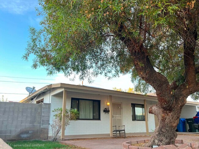 3526 E Flower St Phoenix, AZ 85018 photo 2