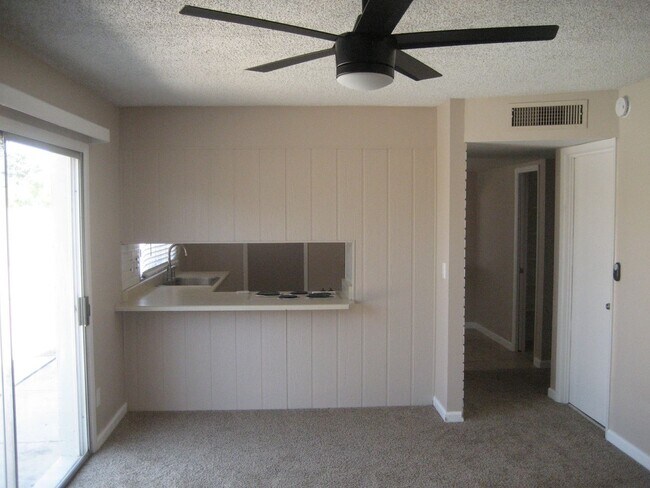 1898 E Gemini Dr Tempe, AZ 85283 photo 3