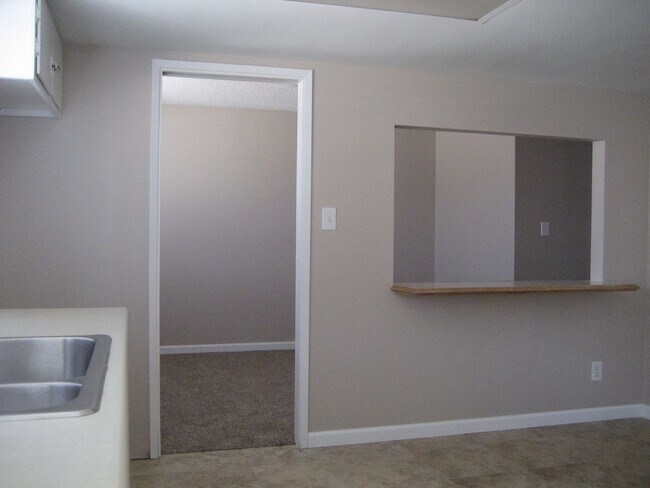 1898 E Gemini Dr Tempe, AZ 85283 photo 5