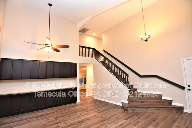 32195 Via Cesario Temecula, CA 92592 photo 3