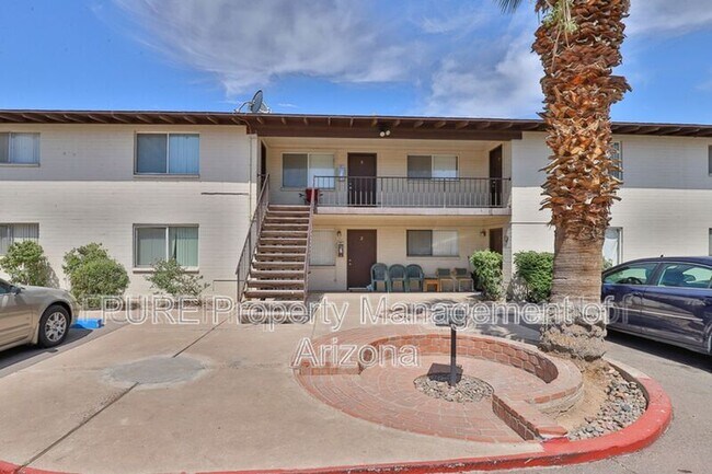 221 E 2nd Ave Mesa, AZ 85210 photo 2
