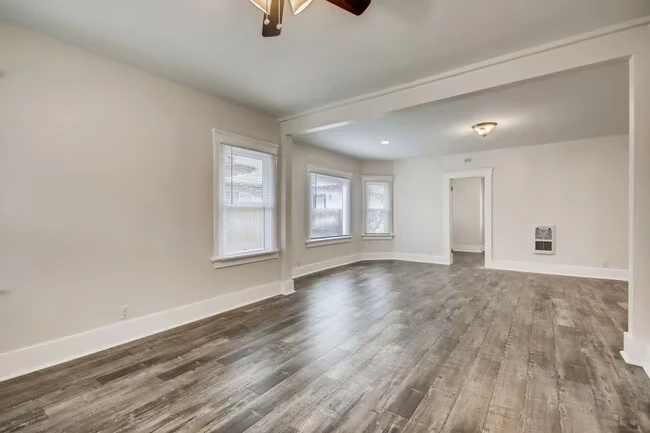4510 32nd St San Diego, CA 92116 photo 2