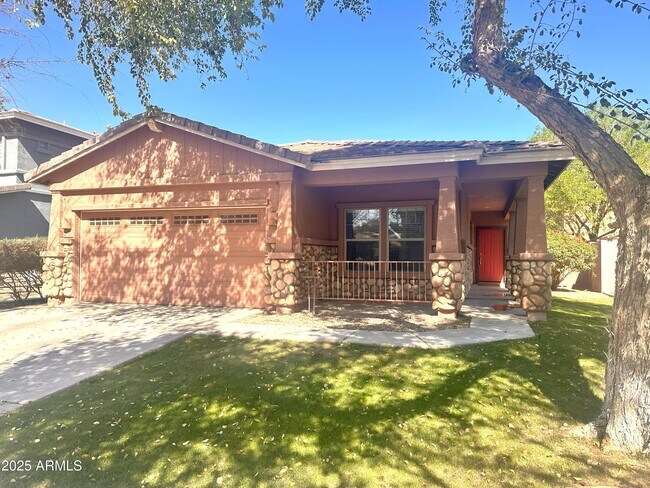 4230 E Linda Ln photo 2