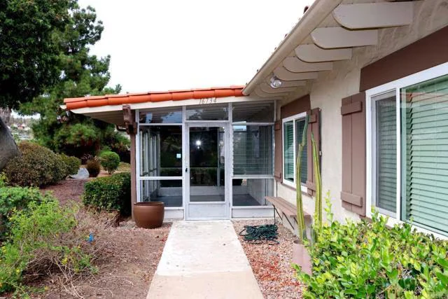 16734 Meandro Ct San Diego, CA 92128 photo 2