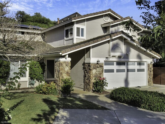 1207 Calle Christopher Encinitas, CA 92024