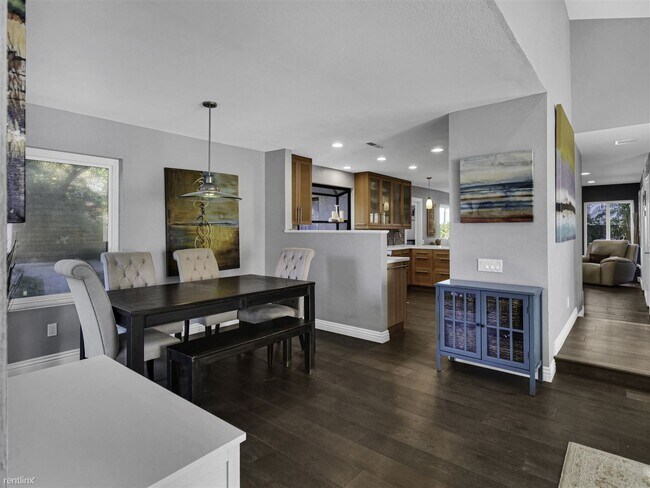 1207 Calle Christopher Encinitas, CA 92024 photo 5