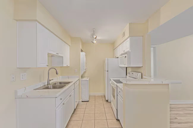 5995 N 78th St Scottsdale, AZ 85250 photo 4