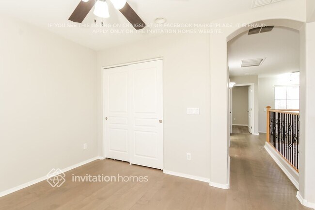 2419 W Maldonado Rd Phoenix, AZ 85041 photo 5