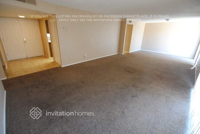 4222 W Denton Ln Phoenix, AZ 85019 photo 2