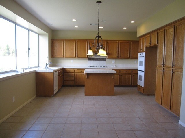 4972 Overlook Dr Oceanside, CA 92057 photo 5