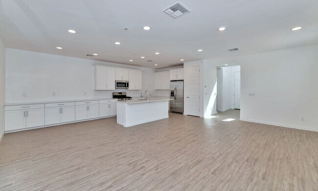 9918 E Texas Ave Mesa, AZ 85212 photo 2
