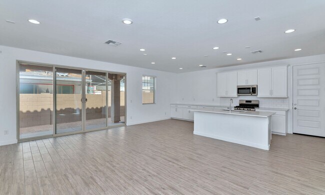 9918 E Texas Ave Mesa, AZ 85212 photo 3