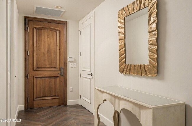 7175 E Camelback Rd Scottsdale, AZ 85251 photo 3