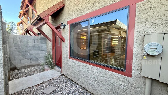 2724 W McLellan Blvd Phoenix, AZ 85017 photo 4