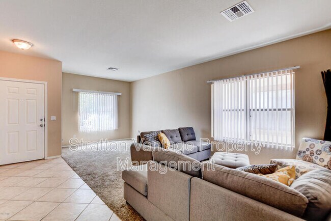 2756 S Sailors Way Gilbert, AZ 85295 photo 5