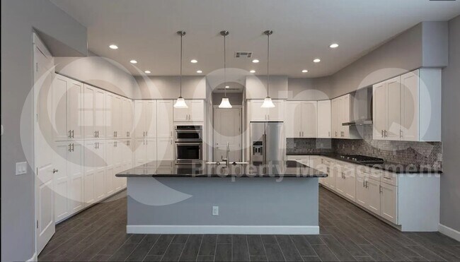 1028 E Curry Rd Tempe, AZ 85288 photo 3