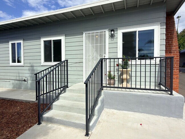 523 N Citrus Ave Vista, CA 92084