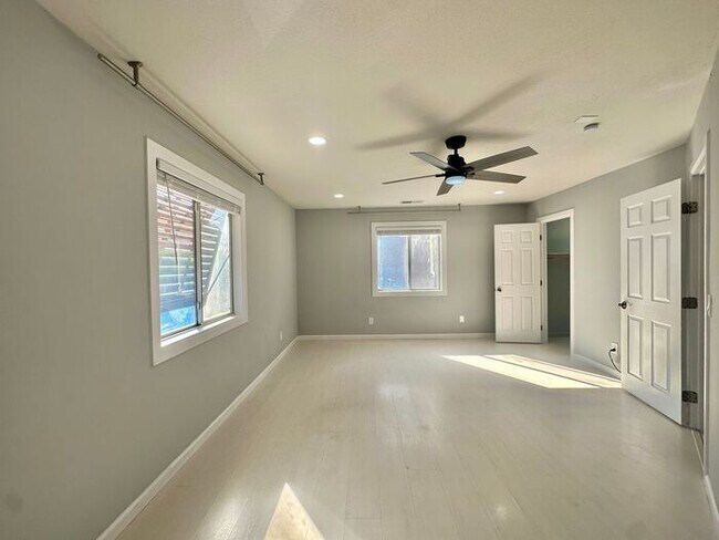 294 Woodman St San Diego, CA 92114 photo 4