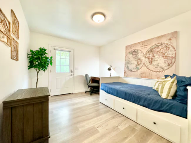 5318 Sunglow Ct San Diego, CA 92117