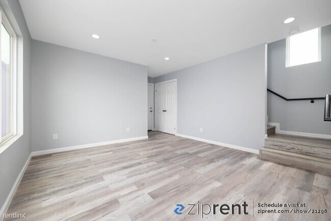 3447 Ocean View Blvd San Diego, CA 92113 photo 4