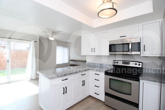 2455 E Broadway Rd Mesa, AZ 85204 photo 3