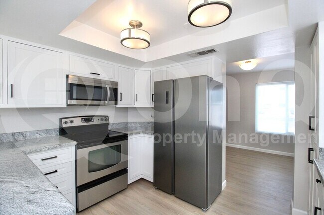 2455 E Broadway Rd Mesa, AZ 85204 photo 4