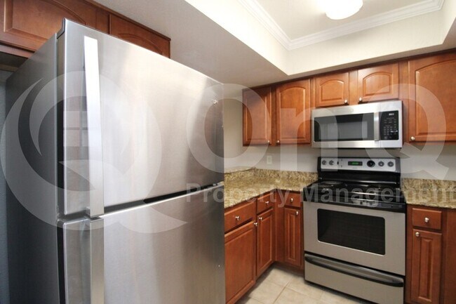 3420 W Danbury Dr Phoenix, AZ 85053 photo 3