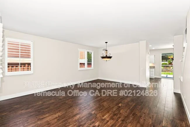 38429 Clearbrook Dr Murrieta, CA 92563 photo 5