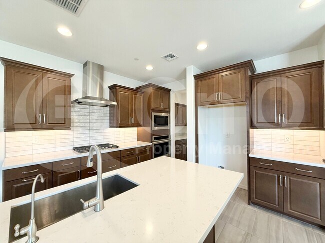 28322 N 132nd Ln Peoria, AZ 85383 photo 3