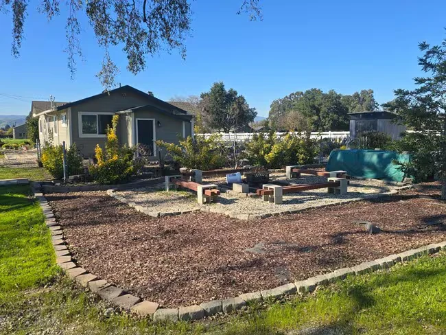 2015 Trumar Ln Gilroy, CA 95020 photo 2