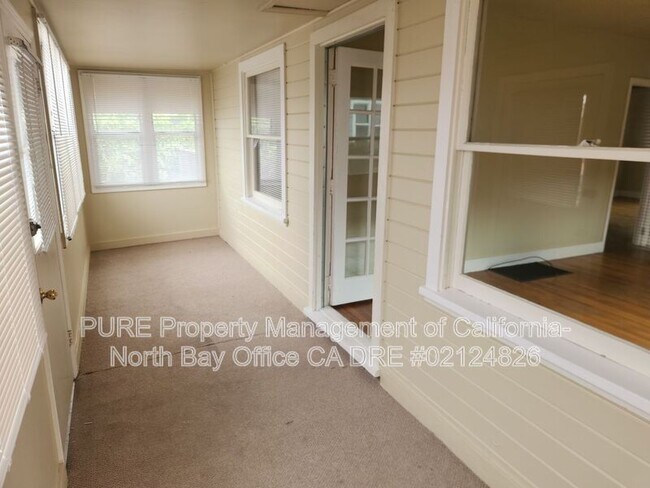 137 Wilson St photo 5