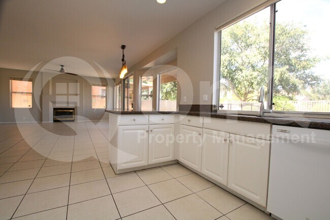 6092 W Linda Ln Chandler, AZ 85226 photo 2