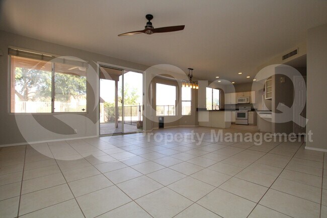 6092 W Linda Ln Chandler, AZ 85226 photo 4