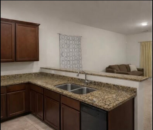 25143 W Maldonado Dr Buckeye, AZ 85326 photo 2