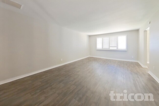 4009 W Hayward Ave Phoenix, AZ 85051 photo 3