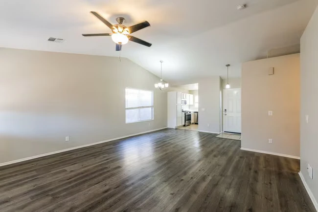 16183 W Buchanan St Goodyear, AZ 85338 photo 4