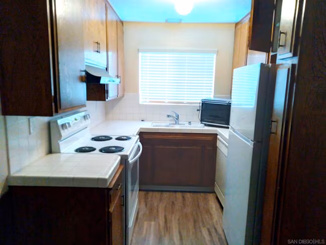 4174 Monroe Ave San Diego, CA 92116 photo 4