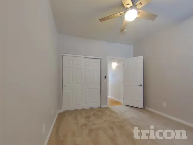 17220 W Lundberg St Surprise, AZ 85388 photo 5