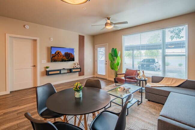 2044 S Willow Creek Apartment Tempe, AZ 85282 photo 5