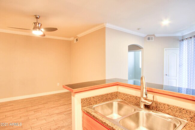 6900 E Princess Dr Phoenix, AZ 85054 photo 4