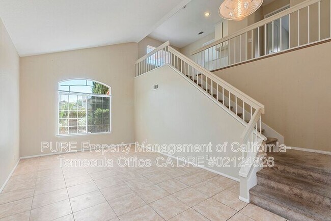 25206 Parkcrest Dr Murrieta, CA 92562 photo 4