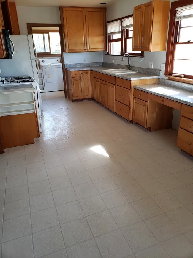 861 Hutchison St Vista, CA 92084 photo 4