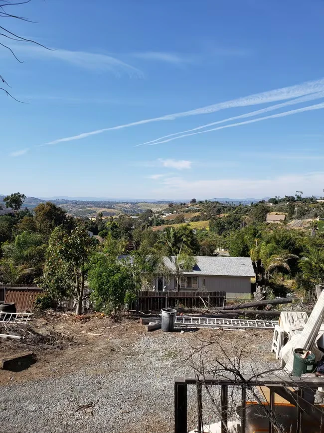 861 Hutchison St Vista, CA 92084 photo 3