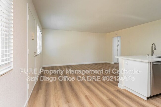 4378 Campus Ave San Diego, CA 92103 photo 2