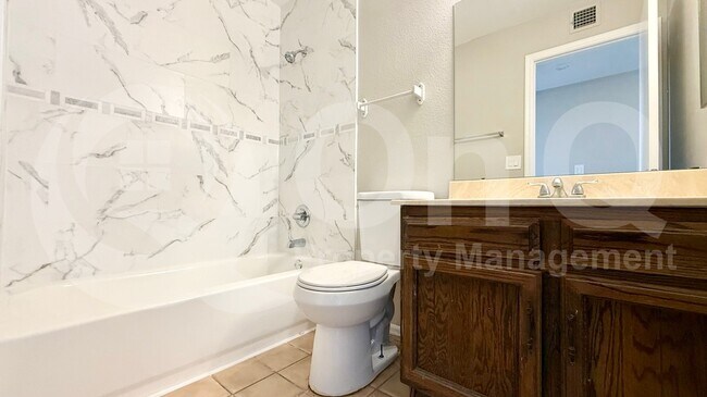 4712 E Fremont St Phoenix, AZ 85042 photo 4